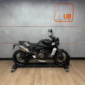 New 2026 Husqvarna SVARTPILEN 801