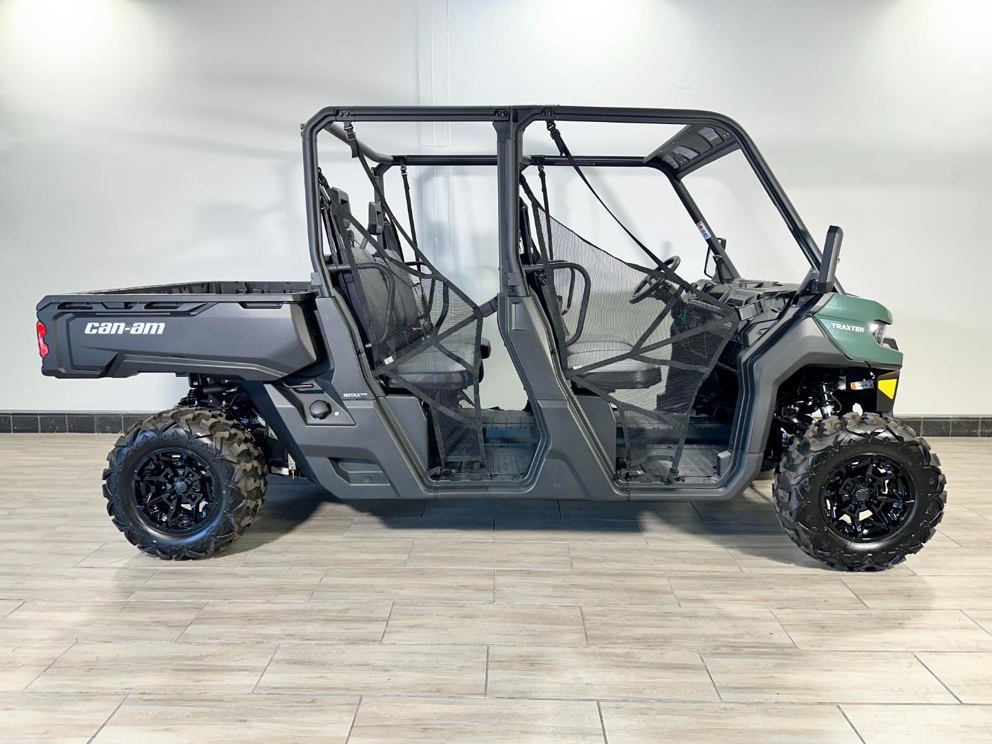 New 2026 Can-Am Traxter MAX HD9 Side-by-side