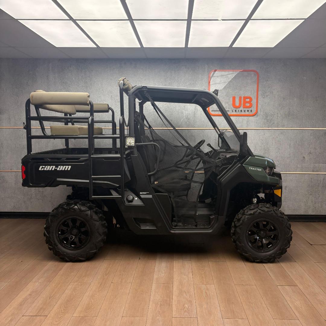 Used 2024 Can-Am TRAXTER DPS HD9