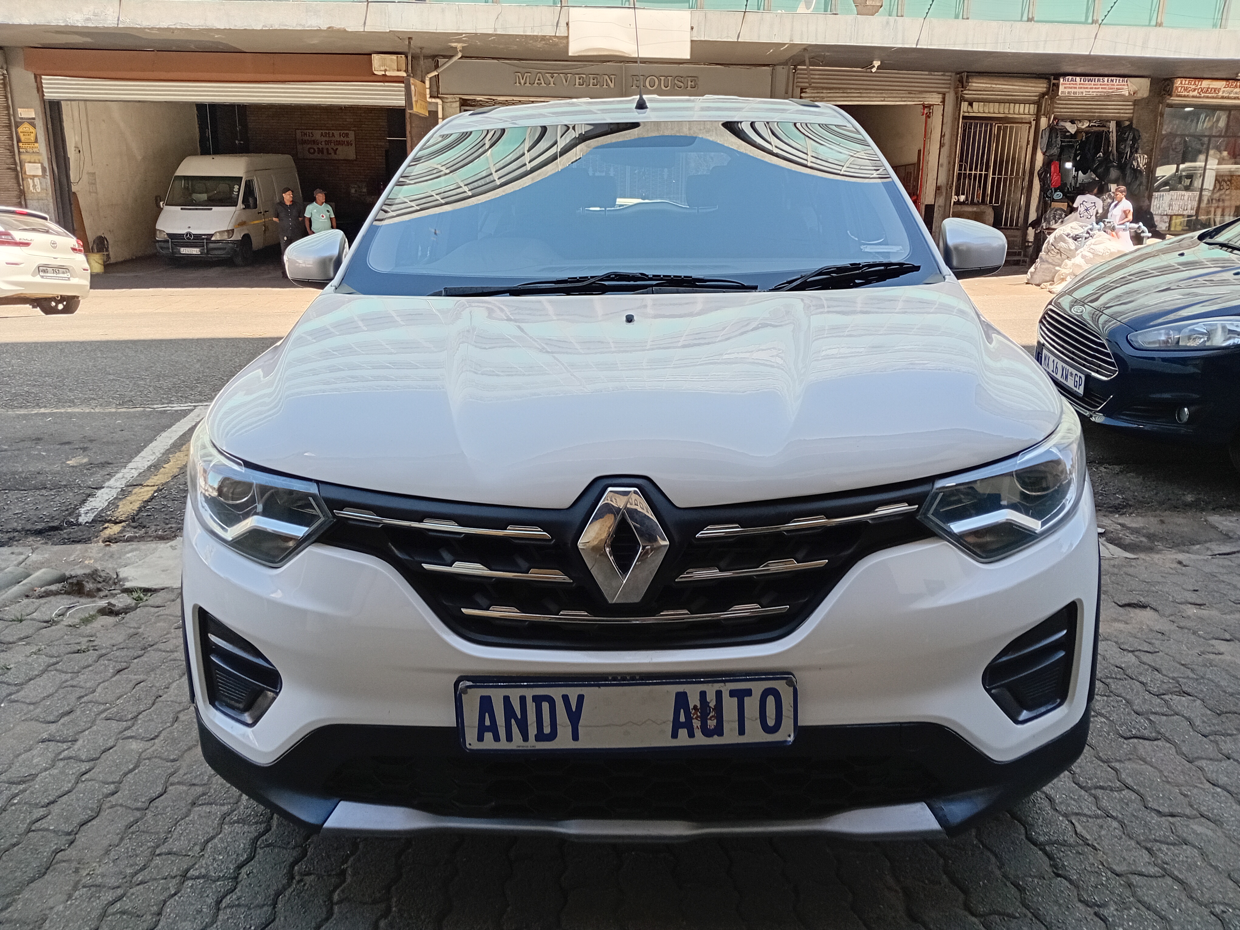 Used 2020 Renault Triber 1.0 Zen auto