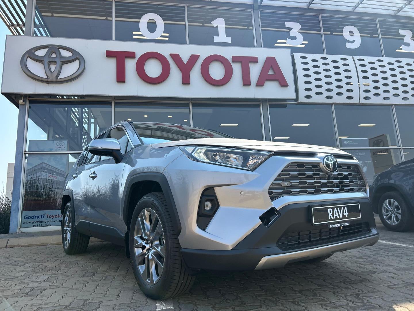 Used 2025 Toyota RAV4 2.5 VX AWD