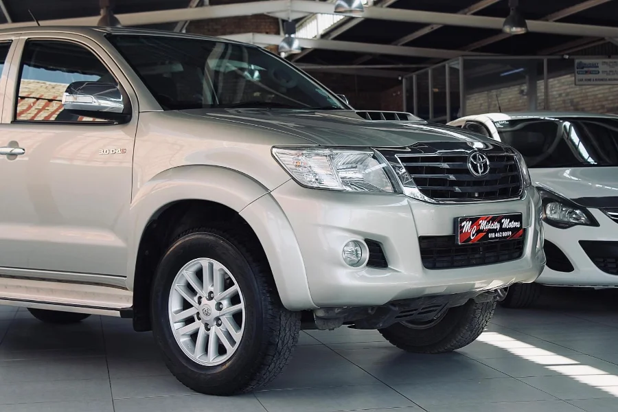Used 2013 Toyota Hilux 3.0D-4D double cab Raider Dakar edition auto - Midcity Motors Klerksdorp