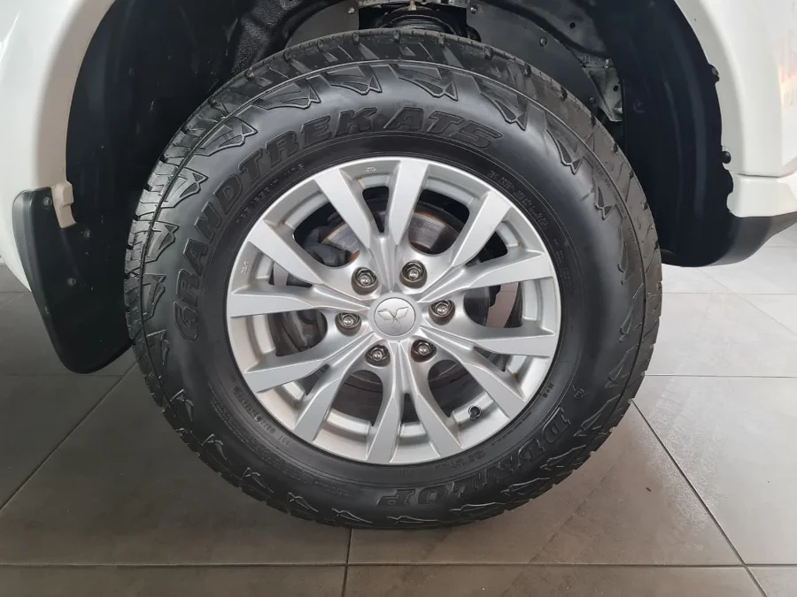 Used 2014 Mitsubishi Pajero Sport 2.5DI-D auto - Qs Cars Used 2014 Mitsubishi Pajero Sport 2.5DI-D auto - Qs Cars