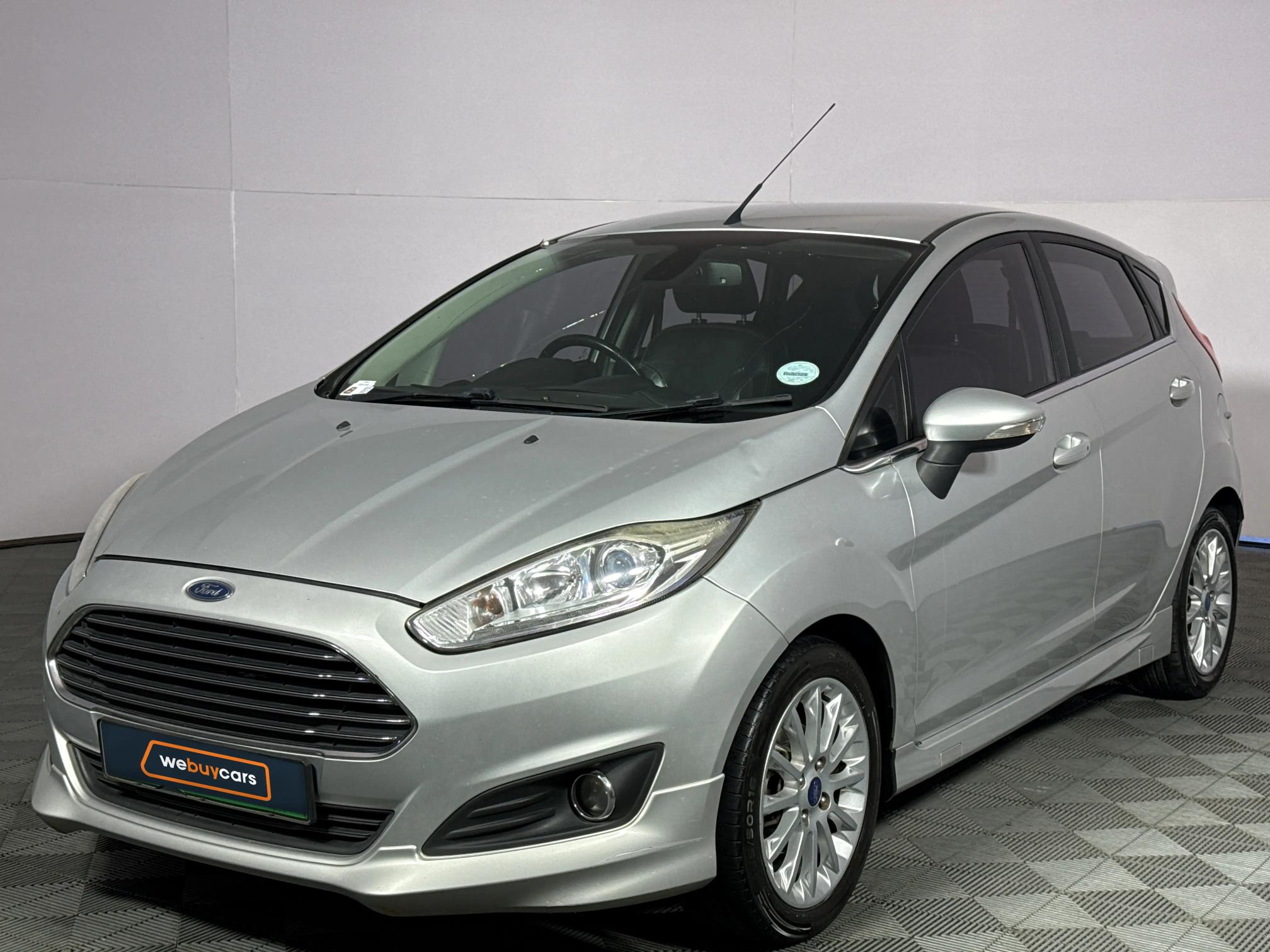 Used 2014 Ford Fiesta 5-door 1.0T Titanium