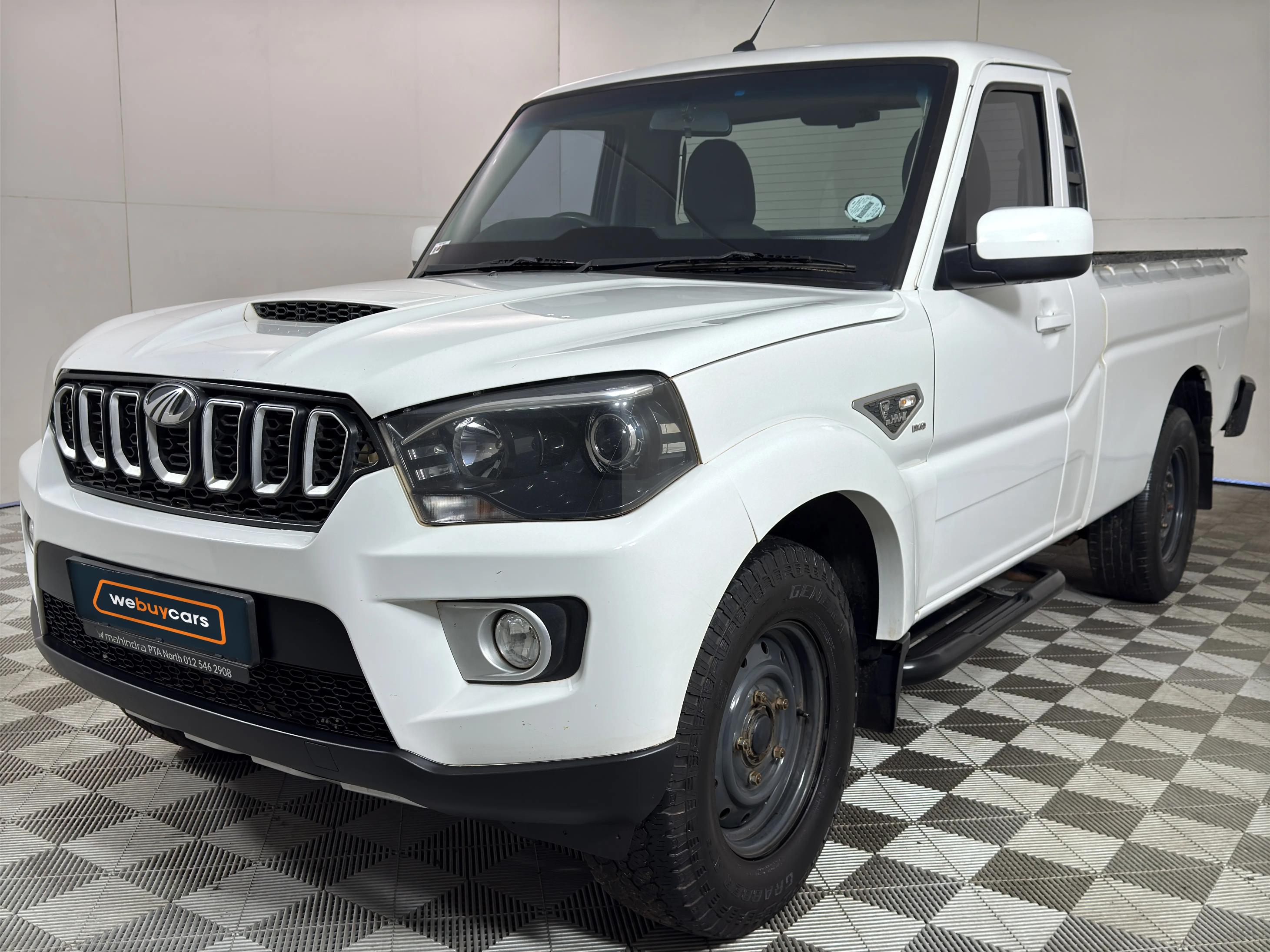 Used 2023 Mahindra Pik Up 2.2CRDe single cab S6