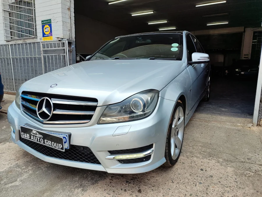 Used 2014 Mercedes-Benz C-Class C200 Avantgarde - S and B Auto Group