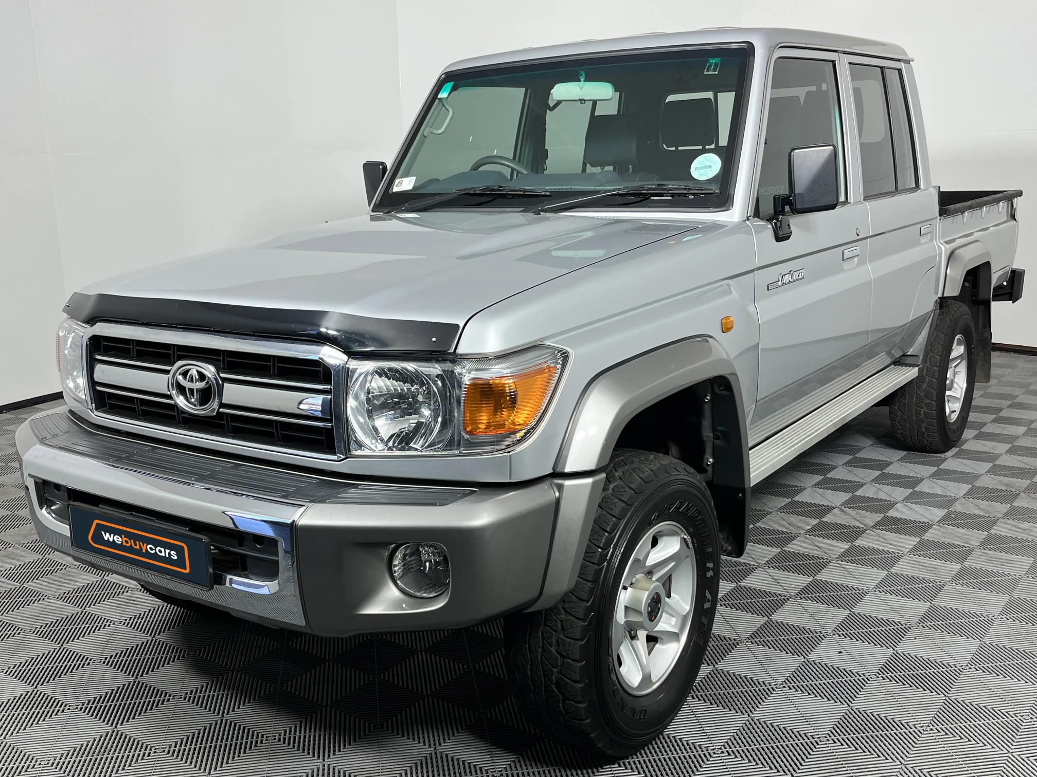 Used 2022 Toyota Land Cruiser 79 4.0 V6 double cab