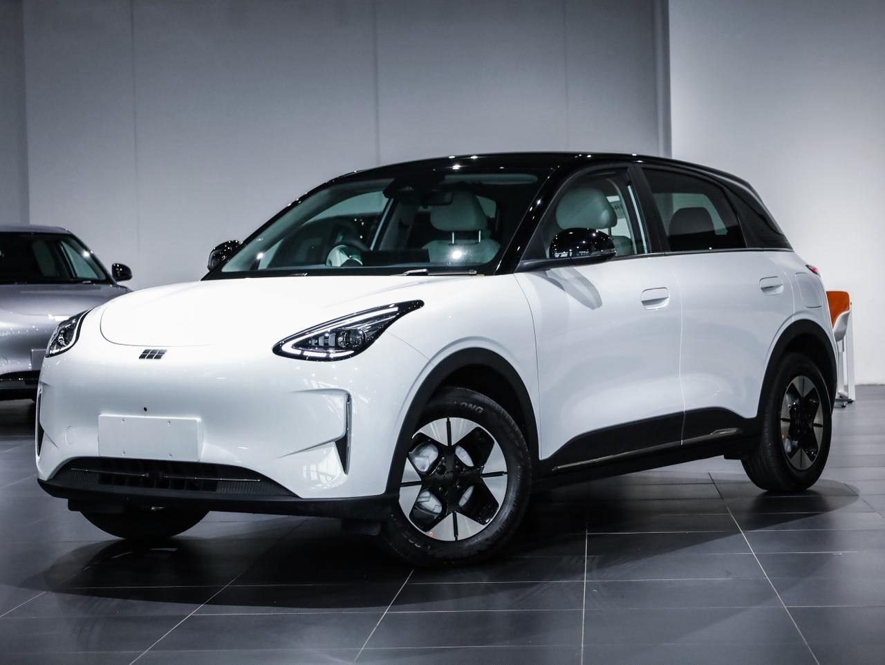 New 2026 Geely E2 Apex