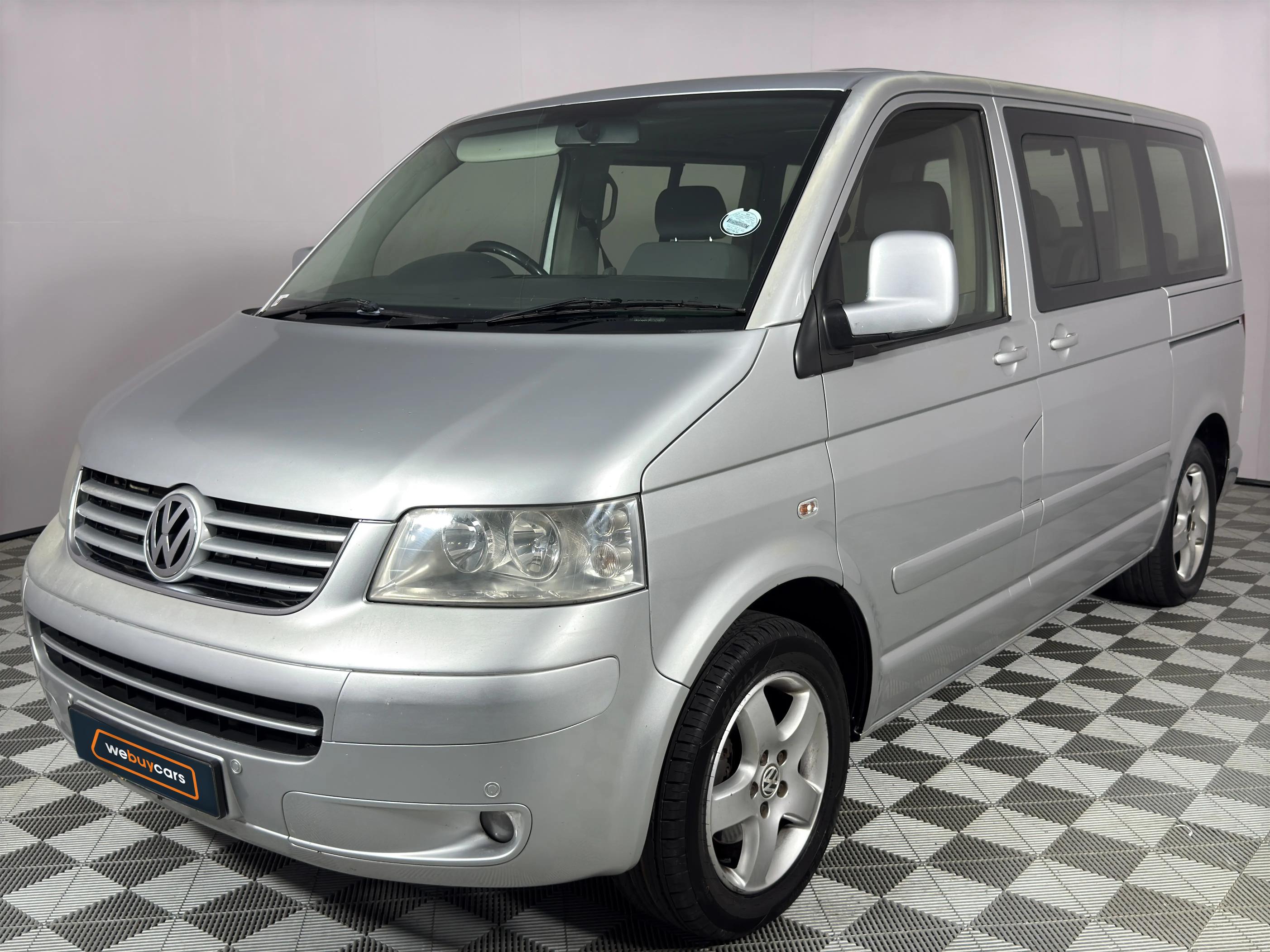 Used 2009 Volkswagen Caravelle 2.5TDI auto
