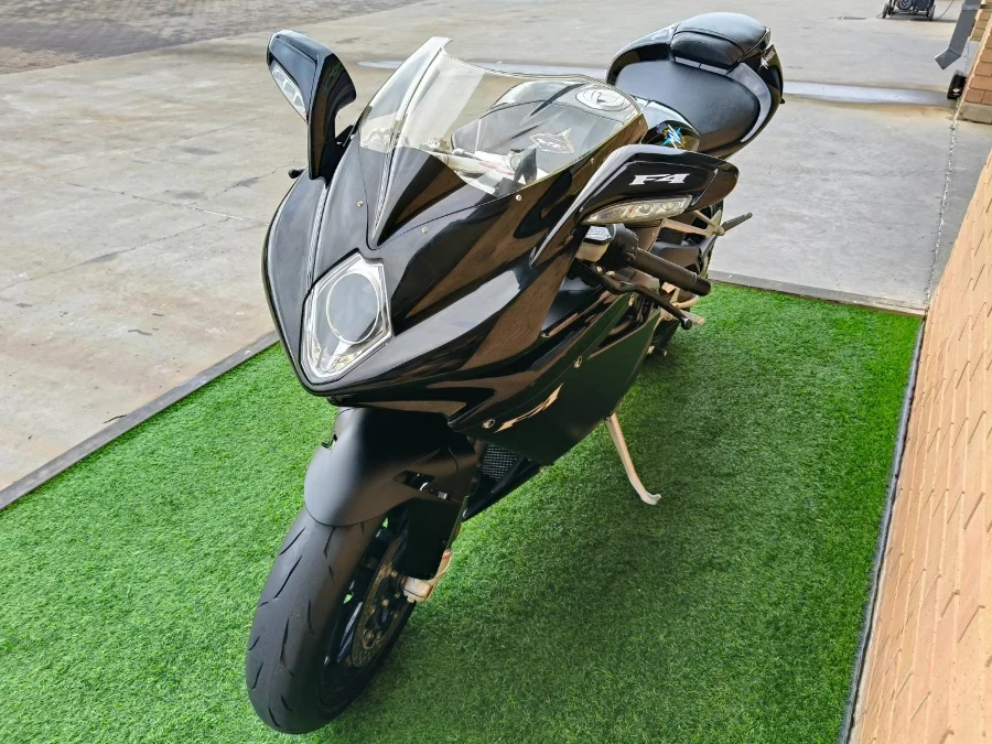 Used 2011 Mv Agusta F4 1000 Manual - The Diff And Chain Used 2011 Mv Agusta F4 1000 Manual - The Diff And Chain