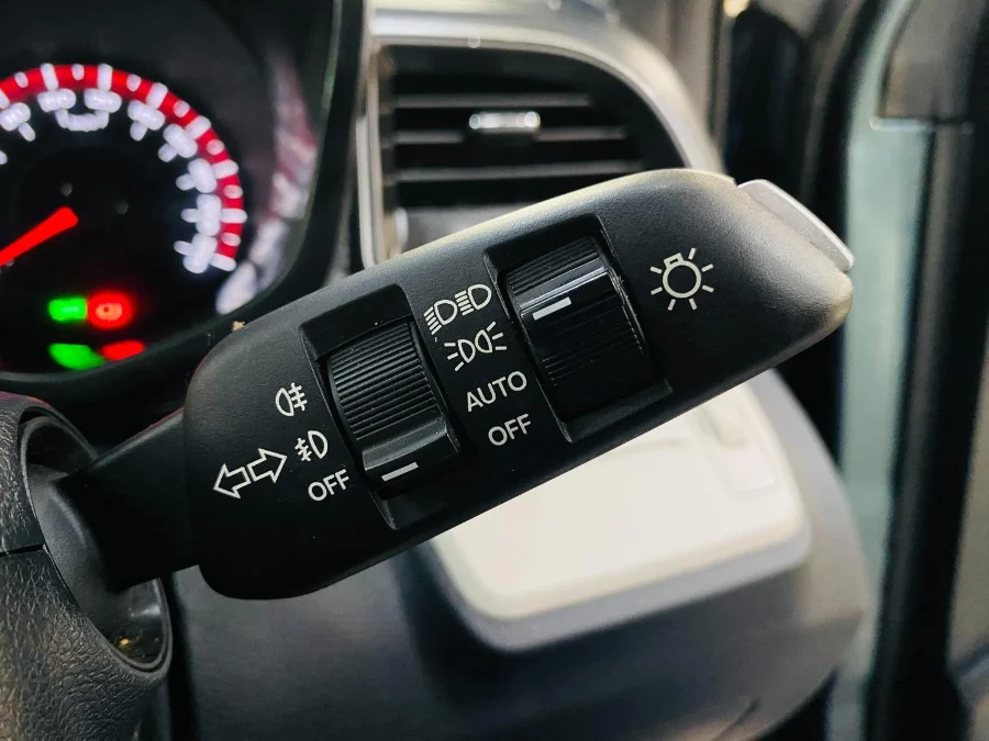 Used 2023 Mahindra XUV300 1.5TD W6 - BOTHA AND DEYSEL EXECUTIVE MOTORS Used 2023 Mahindra XUV300 1.5TD W6 - BOTHA AND DEYSEL EXECUTIVE MOTORS