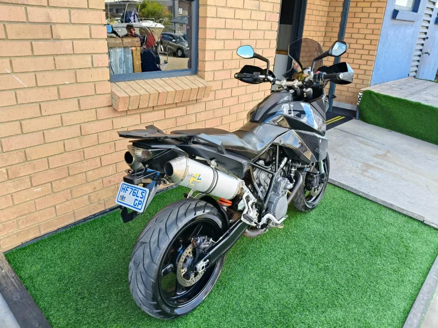 Used 2009 KTM SMT 990 Manual - The Diff And Chain Used 2009 KTM SMT 990 Manual - The Diff And Chain