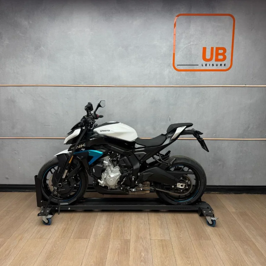 New 2025 CFMOTO 675 NK - Glacier White - UB Leisure New 2025 CFMOTO 675 NK - Glacier White - UB Leisure