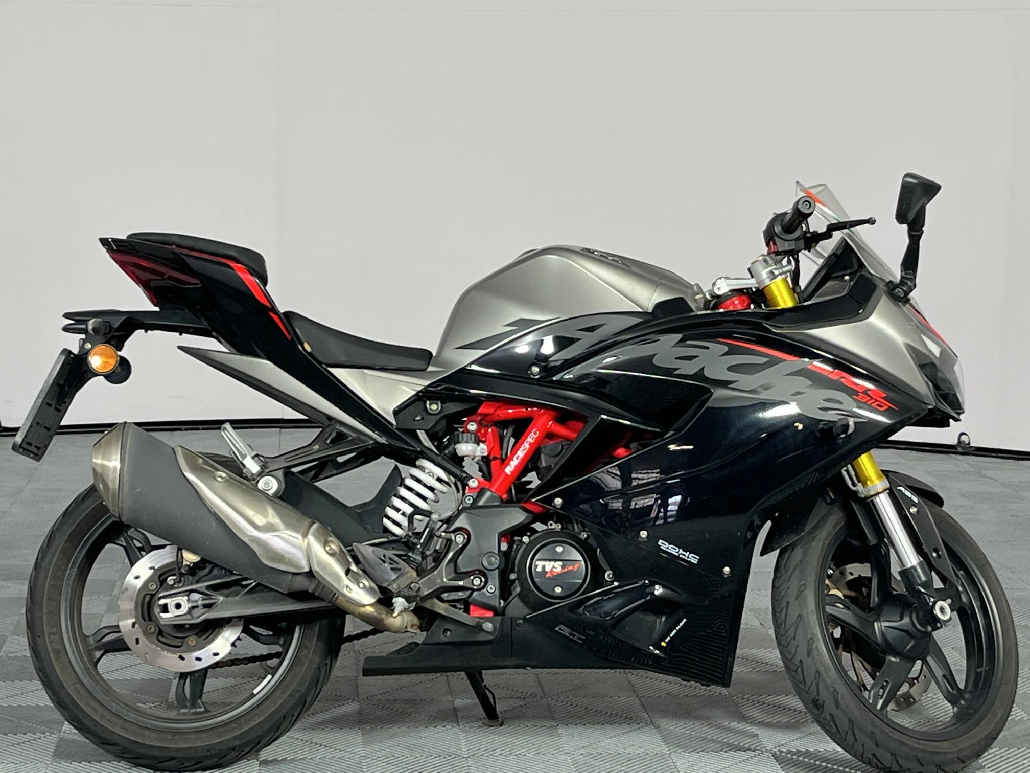 Used 2023 TVS Apache Rr310