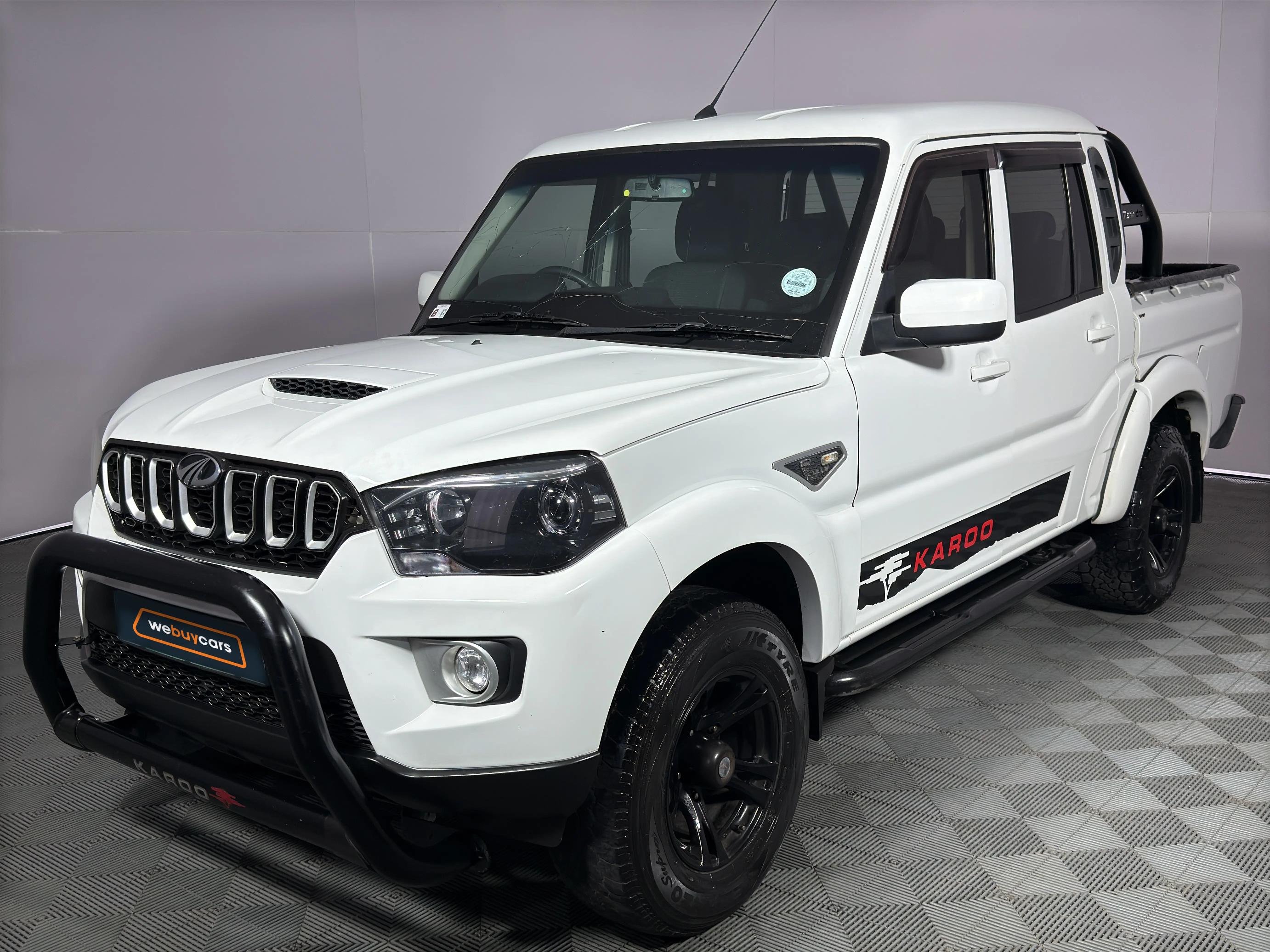 Used 2021 Mahindra Pik Up 2.2CRDe double cab S6 manual