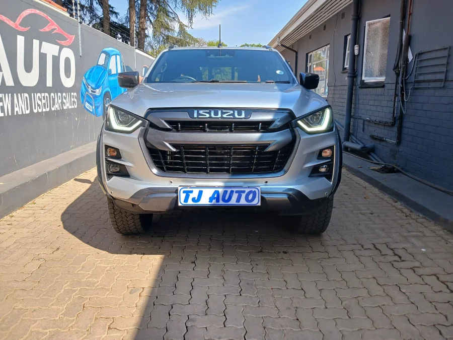 Used 2023 Isuzu D-Max 3.0TD double cab V-Cross - TJ Auto Car Sales