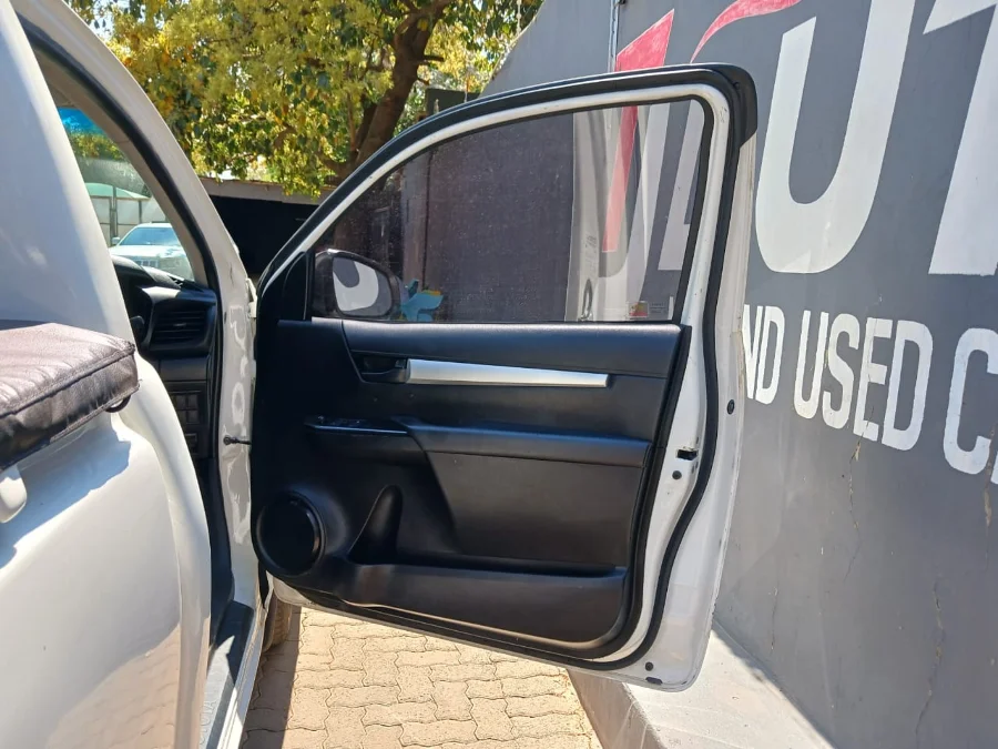 Used 2021 Toyota Hilux 2.0 - TJ Auto Car Sales