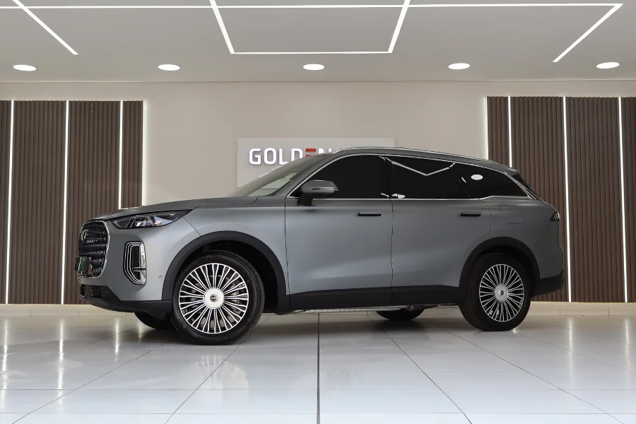 New 2025 Chery Tiggo 9 1.5T CSH Plug-In Hybrid Vanguard AWD - Golden Era Motors New 2025 Chery Tiggo 9 1.5T CSH Plug-In Hybrid Vanguard AWD - Golden Era Motors