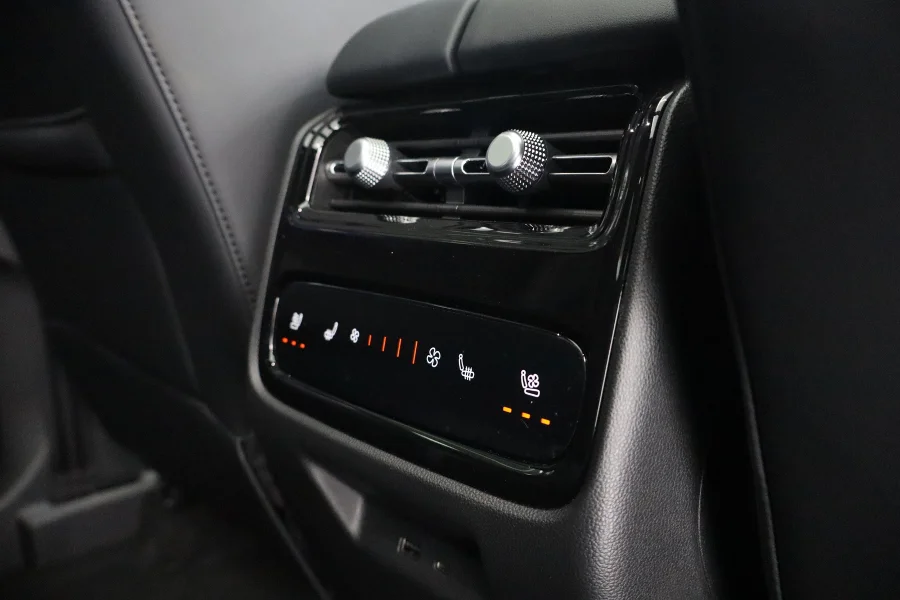 New 2025 Chery Tiggo 9 1.5T CSH Plug-In Hybrid Vanguard AWD - Golden Era Motors New 2025 Chery Tiggo 9 1.5T CSH Plug-In Hybrid Vanguard AWD - Golden Era Motors