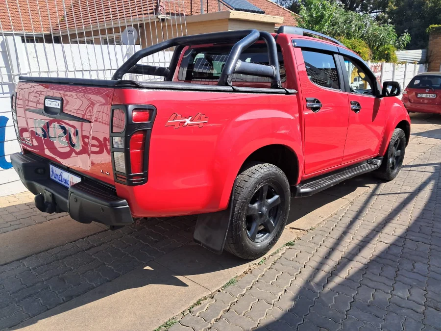 Used 2015 Isuzu KB 300D-Teq double cab 4x4 LX - Prime Deal Auto Used 2015 Isuzu KB 300D-Teq double cab 4x4 LX - Prime Deal Auto