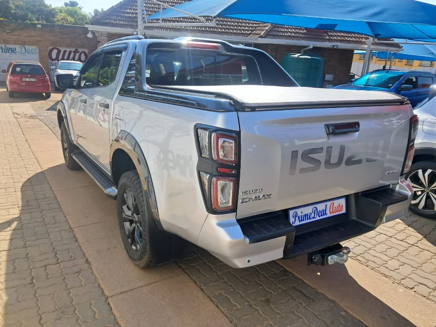 Used 2023 Isuzu D-Max 3.0TD double cab V-Cross - Prime Deal Auto Used 2023 Isuzu D-Max 3.0TD double cab V-Cross - Prime Deal Auto