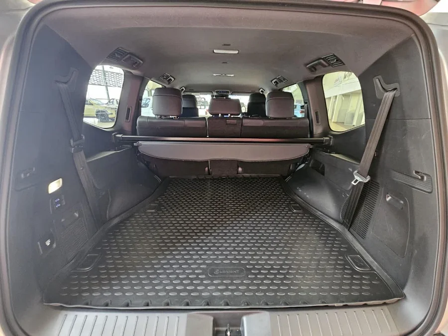 Used 2023 Toyota Land Cruiser 300 3.3D ZX - Godrich Toyota Used 2023 Toyota Land Cruiser 300 3.3D ZX - Godrich Toyota