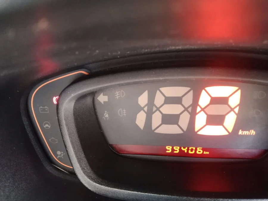 Used 2019 Renault Kwid 1.0 Expression - Wariz Auto Used 2019 Renault Kwid 1.0 Expression - Wariz Auto