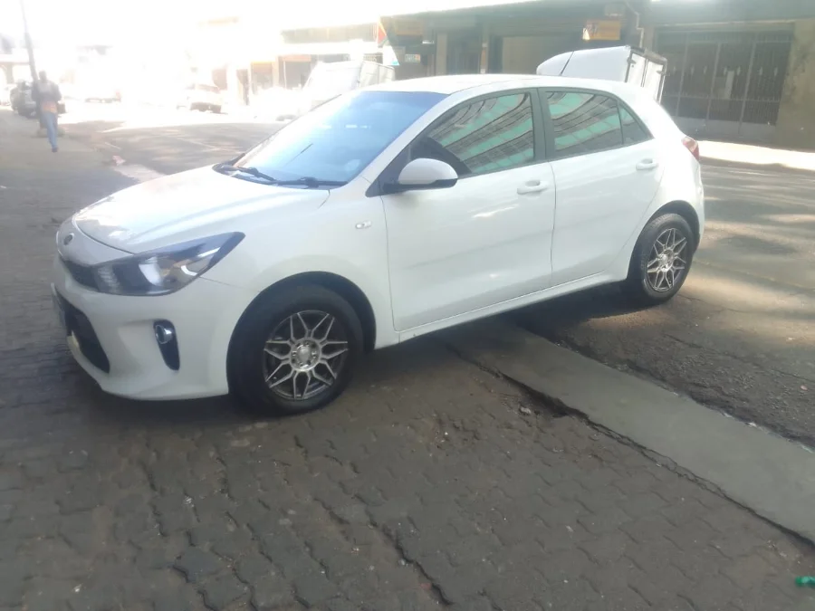Used 2017 Kia Rio hatch 1.2 - Andy Auto