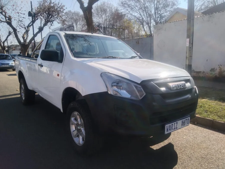 Used 2020 Isuzu KB 250 - Wariz Auto