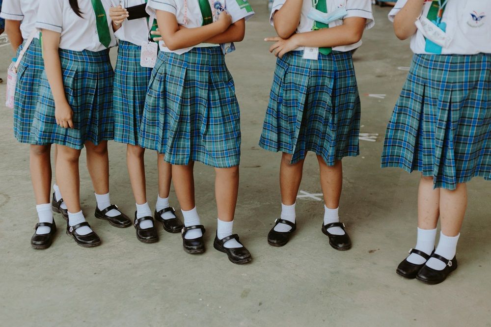 School uniforms on Junk Mail, affordable school uniforms, uniforms, school uniforms for sale, Photo by Ron Lach on Pexels.jpg