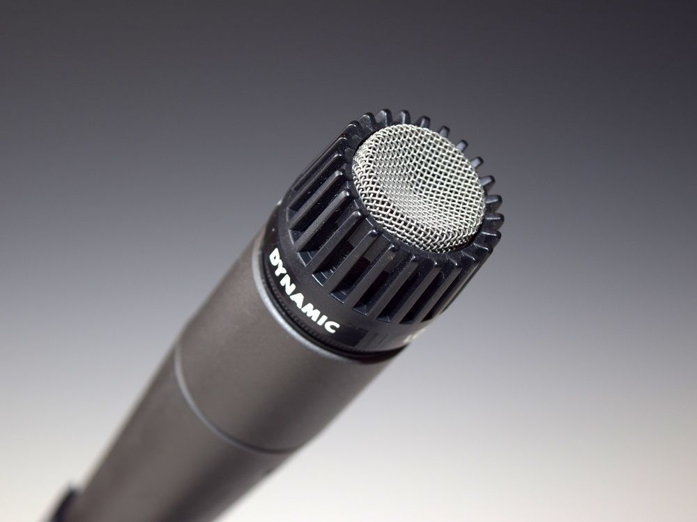 Types of microphones, Junk Mail, Microphone, Dynamic, Condenser, Ribbon, Photo source - Pixabay.jpg