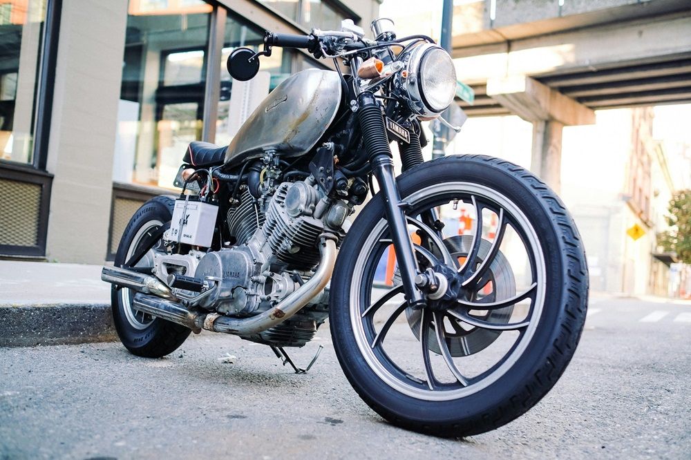 benefits of owning a vintage motorcycle, bikes, classic cars, bikes and custom built listings on Junk Mail, Photo by seabass creatives on Unsplash.jpg