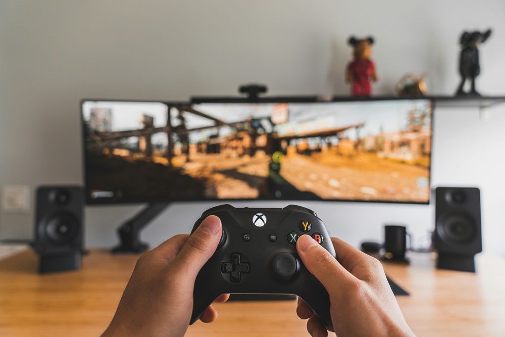 best controllers and gamepads, controllers, gamepads, computers and gaming on Junk Mail, Photo by Sam Pak on Unsplash.jpg