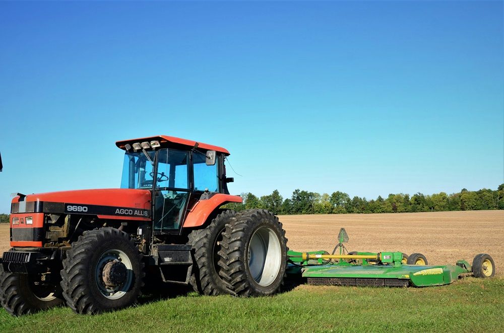 budget for farming equipment, used farming equipment, agricultural equipment on AgriMag, Photo by Roger Starnes Sr on Unsplash.jpg