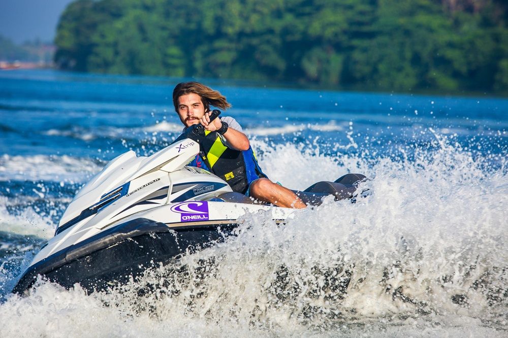 buying a Jet Ski, Jet Ski, boat for sale, boats and watercraft on Junk Mail, Photo by Pixabay on Pexels.jpg