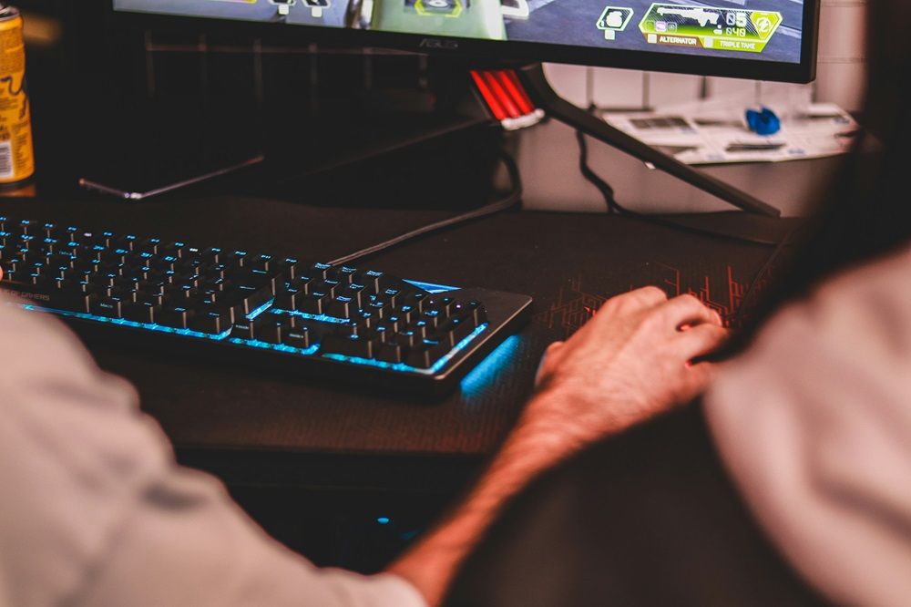 buying gaming PCs, computers and gaming on Junk Mail, gaming accessories, gaming pc, Photo by Axville on Unsplash.jpg