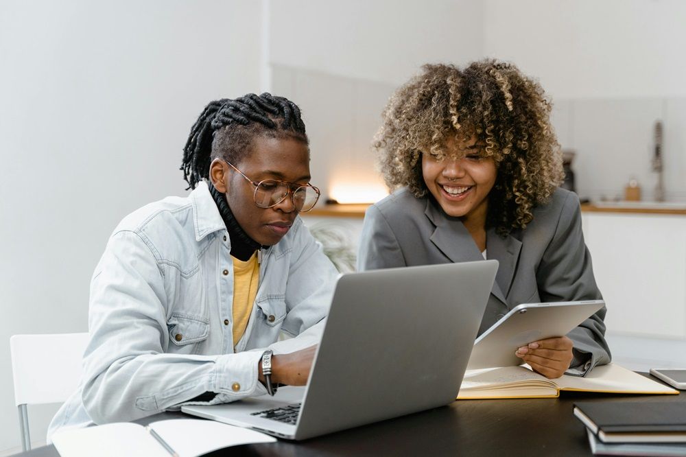 entry-level jobs in South Africa, junior-level job positions, junior-level job positions, vacancies on Job Mail, Photo by MART  PRODUCTION on Pexels.jpg