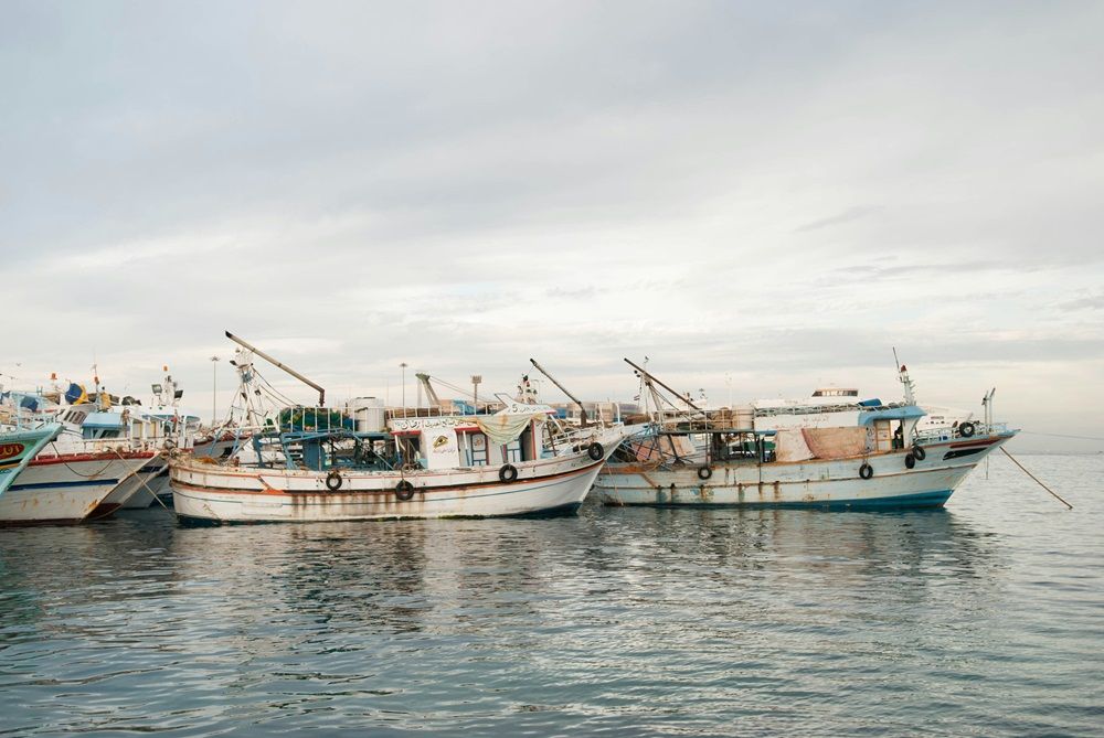 fishing boats for beginners, fishing boat for sale, boats and watercraft on Junk Mail, Photo by Anastasia Fomina on Unsplash.jpg