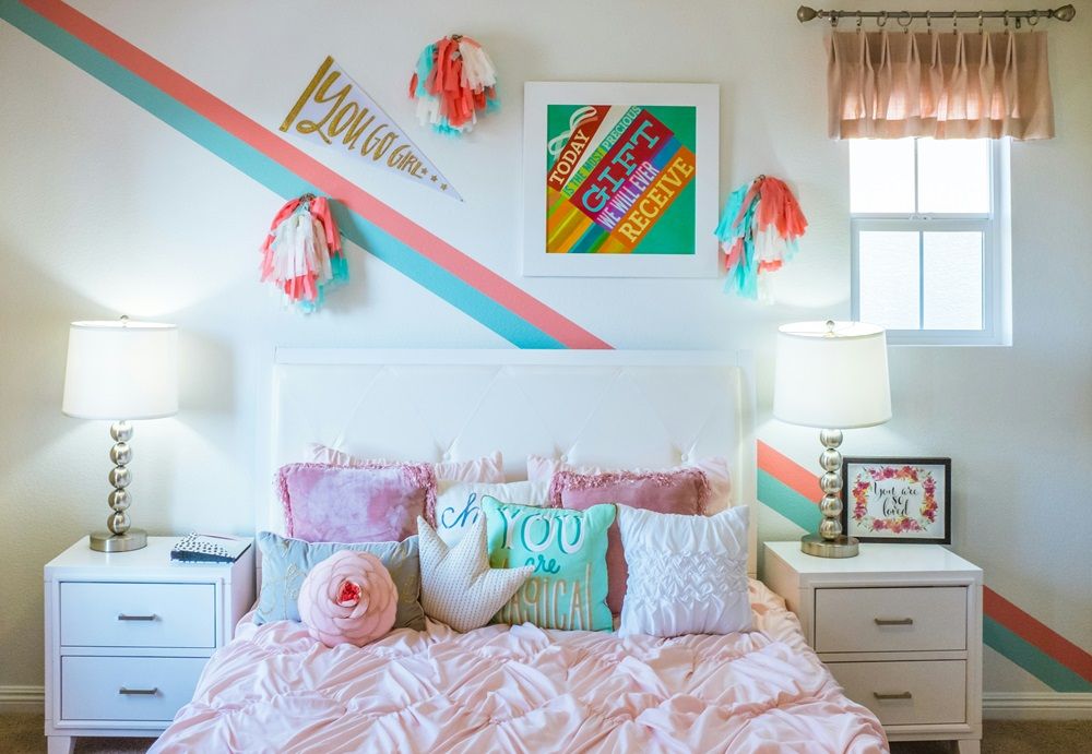 functional and stylish kids’ bedroom, kids furniture on Junk Mail, kids bedrooms, Photo by Kenny Eliason on Unsplash.jpg