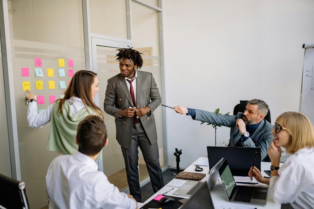 job advertisement on Job Mail, job posting, job listings, job advert, job ads Photo by Yan Krukau on Pexels.jpg