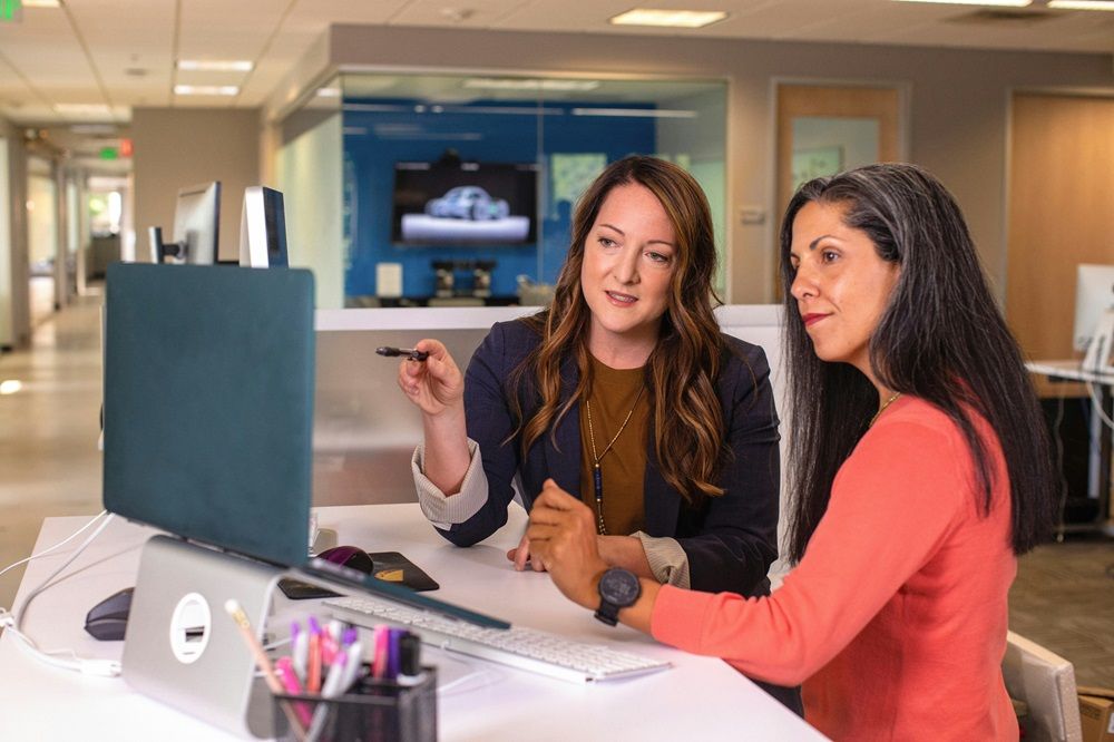 mentorship culture in the workplace, workplace mentorship programmes, career opportunities on Job Mail, jobs, Photo by LinkedIn Sales Solutions on Unsplash.jpg