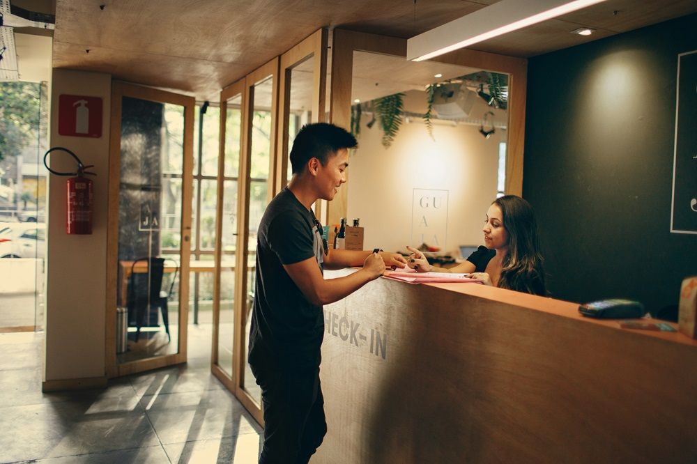 multitasking and efficiency as a receptionist, receptionist jobs, switchboard and reception on Job Mail, Photo by Helena Lopes on Unsplash.jpg
