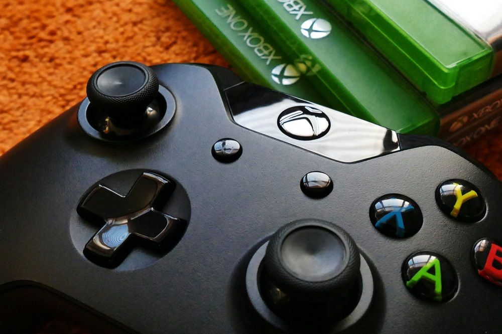 must-play Xbox games, Xbox games on Junk Mail, gaming consoles, computers and gaming, gaming accessories, Photo by Anthony on Pexels.jpg