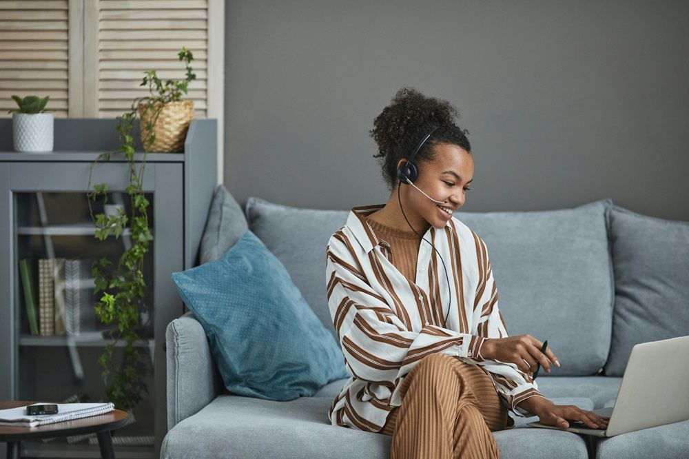 opportunities in call centers, job opportunities, call center on Job Mail, call center jobs, sales and marketing, jobs, Photo by Jep Gambardella on Pexels.jpg