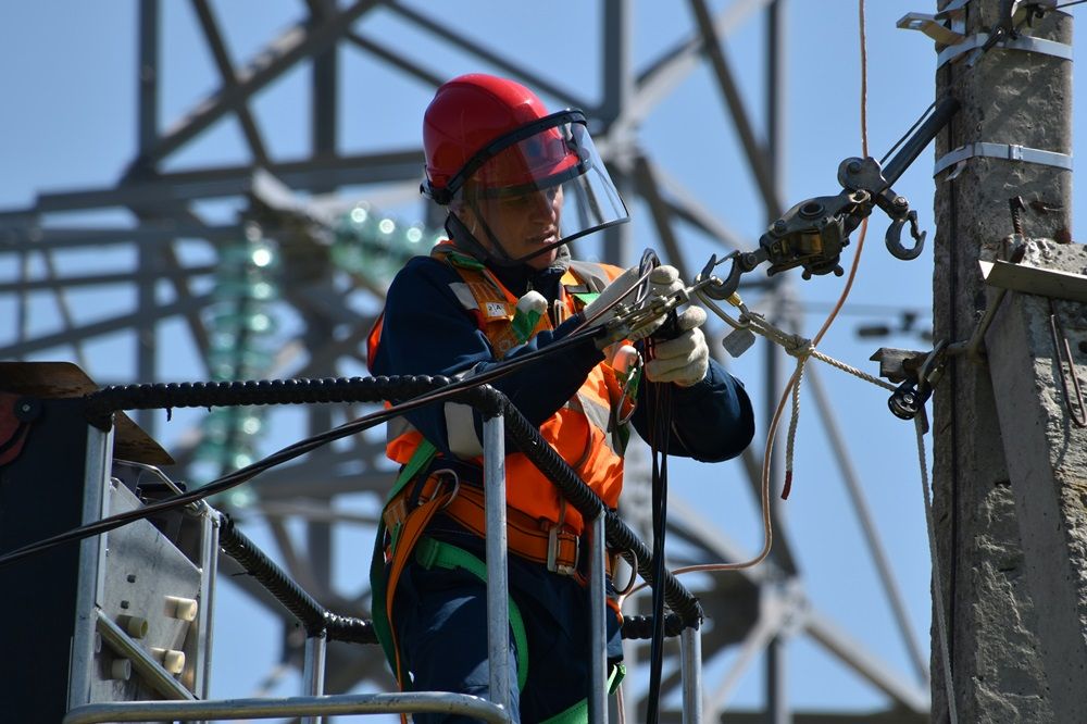 opportunities in electrical engineering, electrical engineer positions, electrical engineering jobs, engineering on Job Mail, Photo by Anton Dmitriev on Unsplash.jpg
