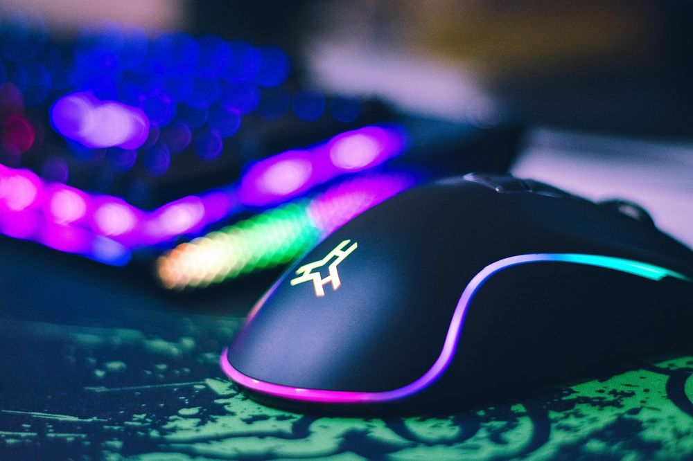 pre-owned gaming accessories, computers and gaming on Junk Mail, gaming accessories, gaming pc, Photo by  John Petalcurin on Pexels.jpg