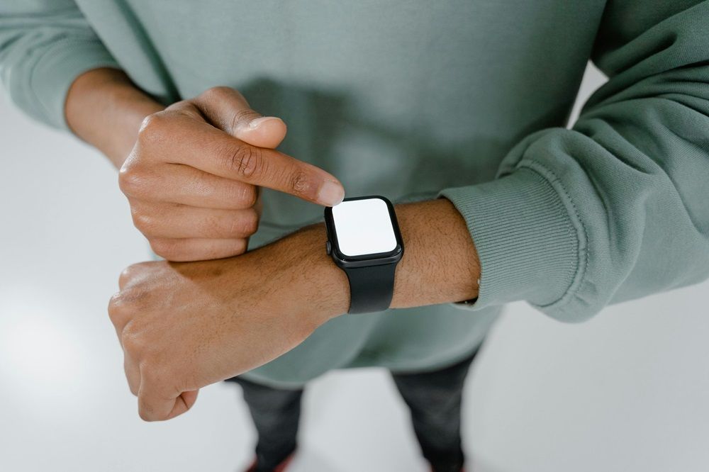 smartwatch for sale, Smartwatches, mobile devices for sale on Junk Mail, Photo by MART  PRODUCTION on Pexels.jpg