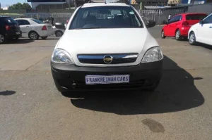 Used  2013 Nissan NP200 1.6i