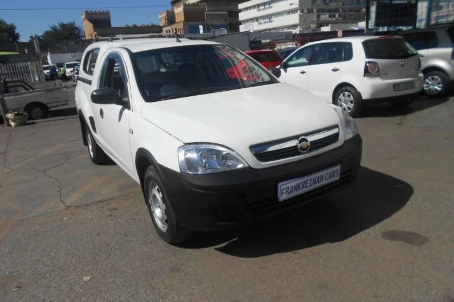 Used  2013 Nissan NP200 1.6i - Frank Reinah Auto Investments