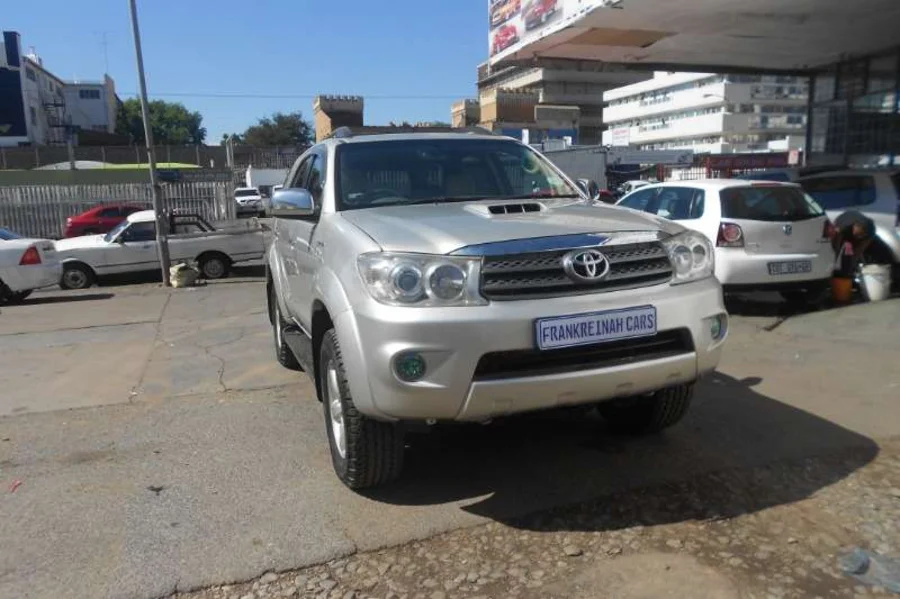 Used  2011 Toyota Fortuner 3.0D-4D - Frank Reinah Auto Investments